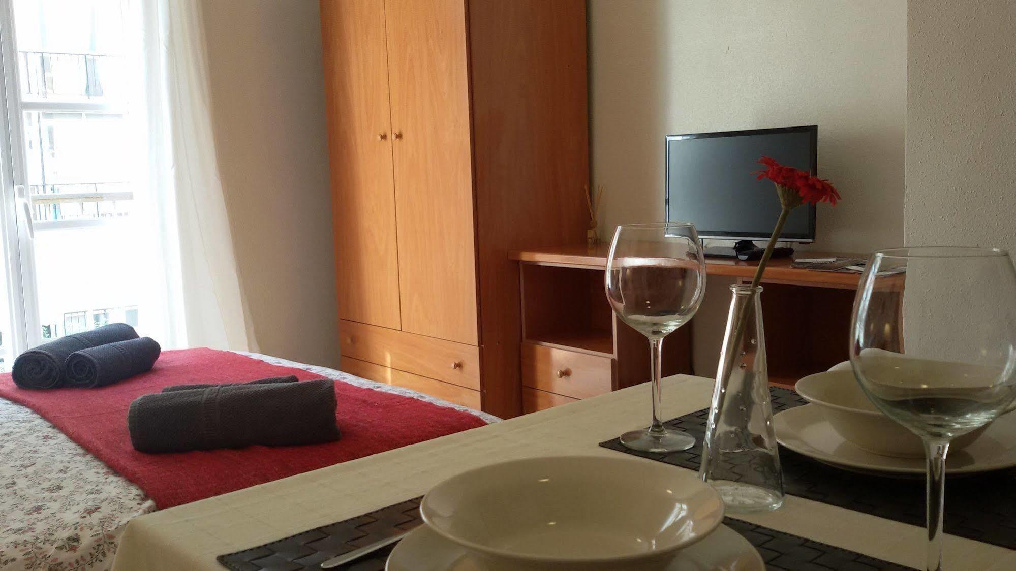 Fan Flat Mariscal Apartment มาลากา ภายนอก รูปภาพ