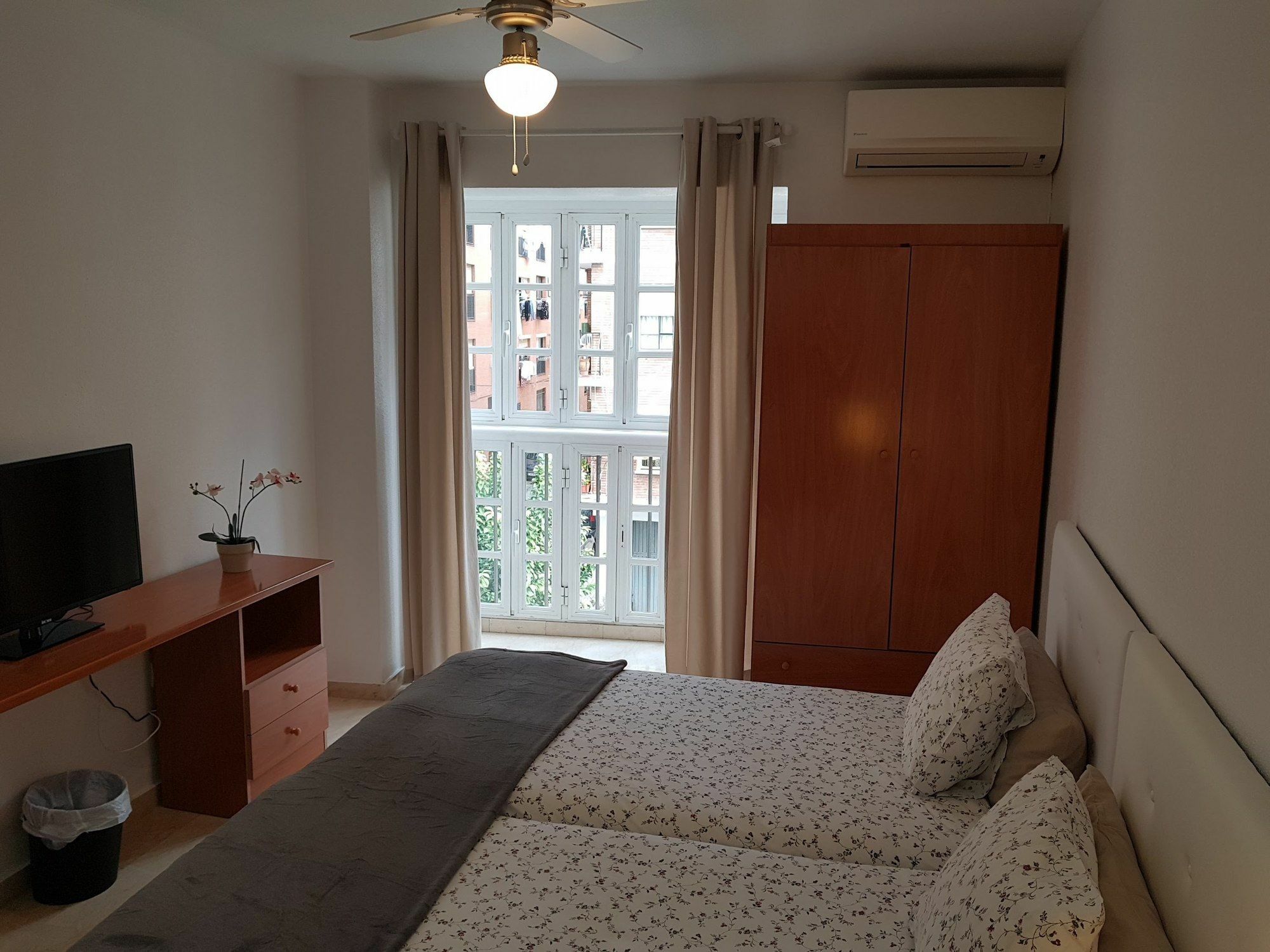 Fan Flat Mariscal Apartment มาลากา ภายนอก รูปภาพ