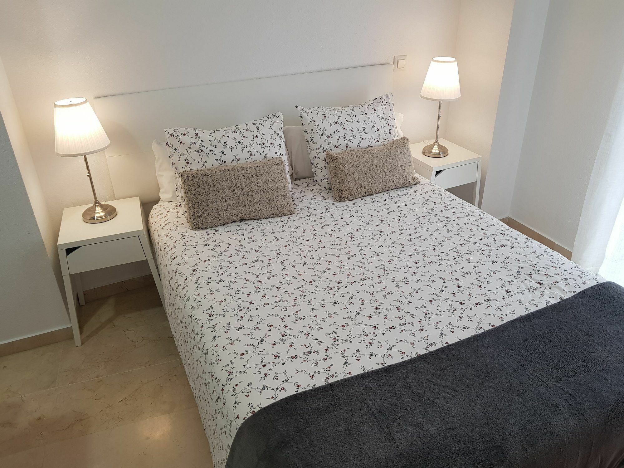 Fan Flat Mariscal Apartment มาลากา ภายนอก รูปภาพ