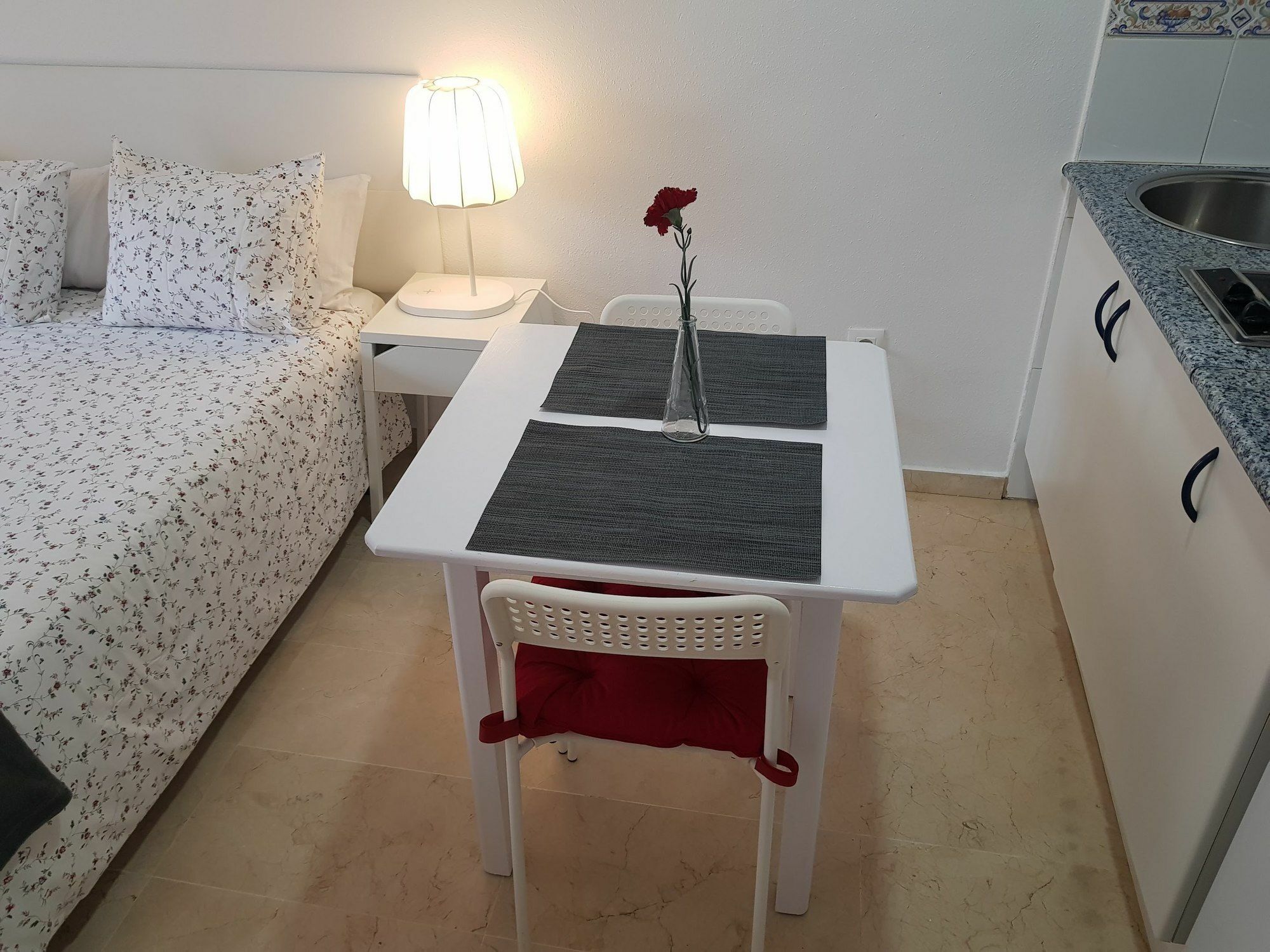 Fan Flat Mariscal Apartment มาลากา ภายนอก รูปภาพ