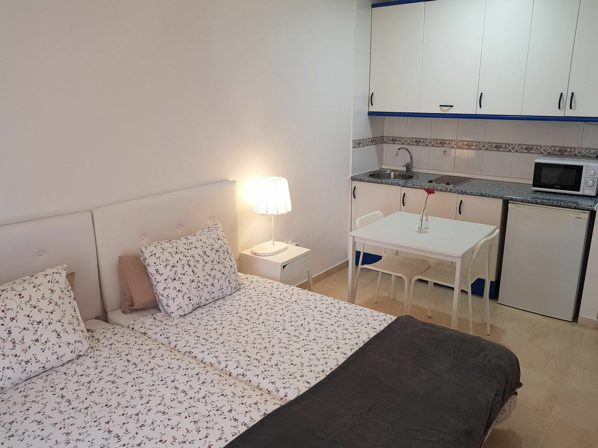 Fan Flat Mariscal Apartment มาลากา ภายนอก รูปภาพ