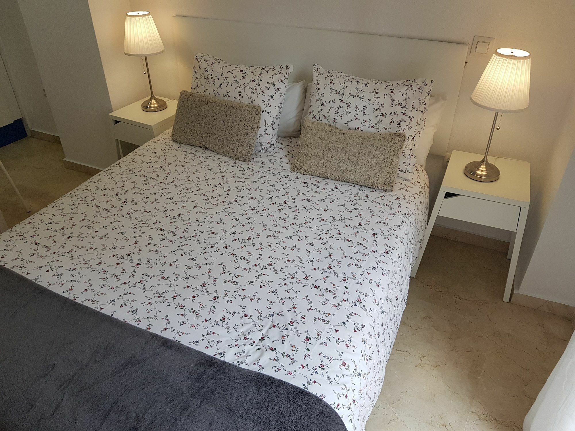 Fan Flat Mariscal Apartment มาลากา ภายนอก รูปภาพ